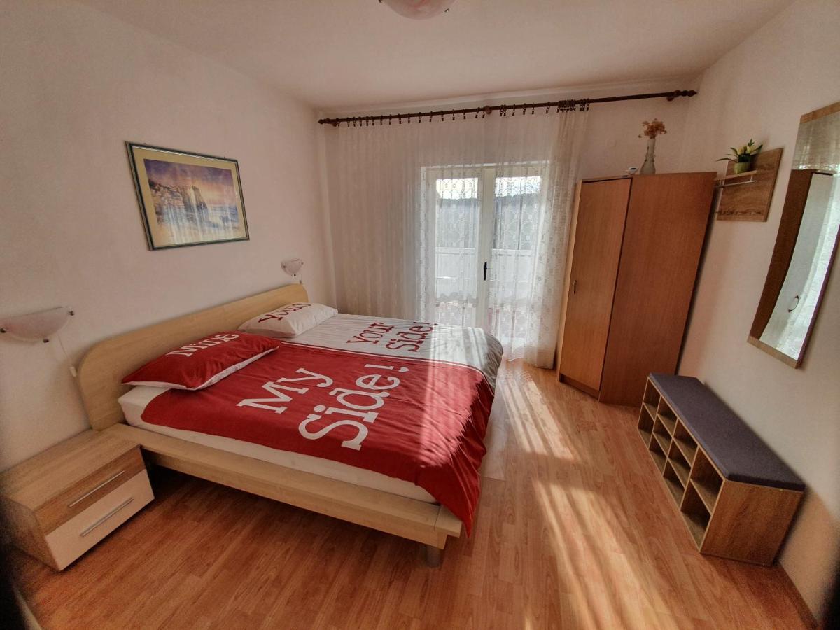 Apartment 6 M, 50 M Do Plaze Barbat na Rabu