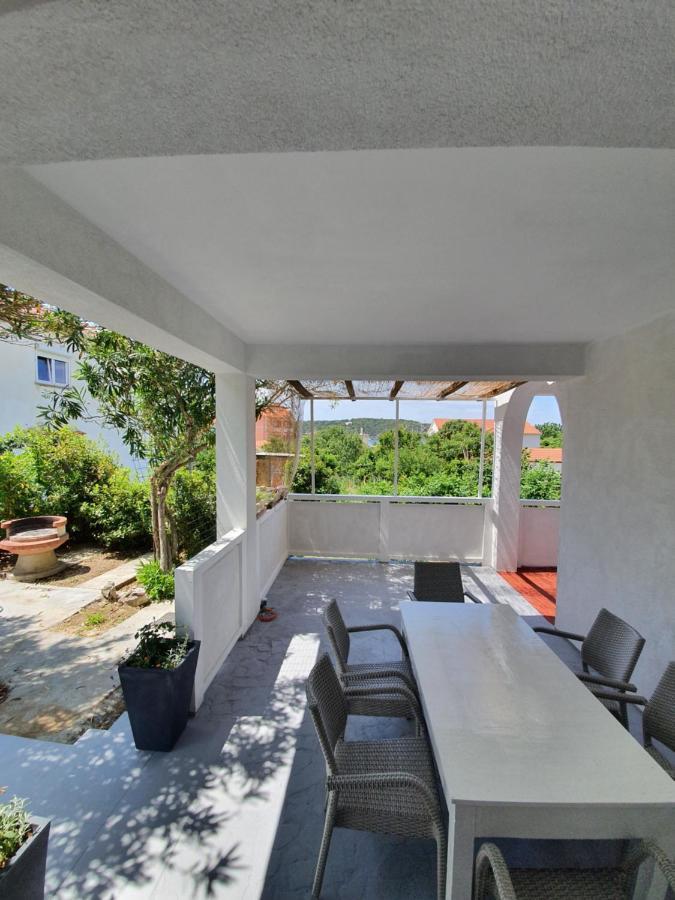 Apartment 6 M, 50 M Do Plaze