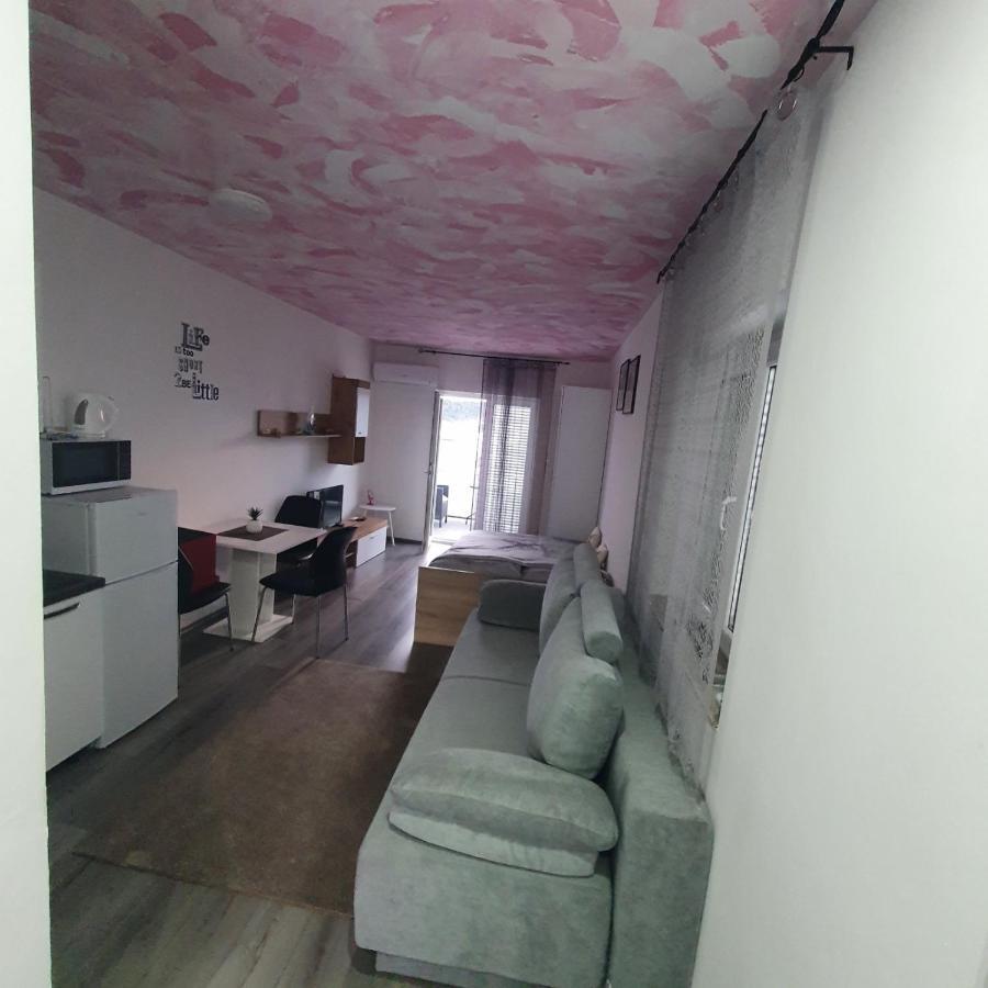 6 M, 50 M Do Plaze Apartment *