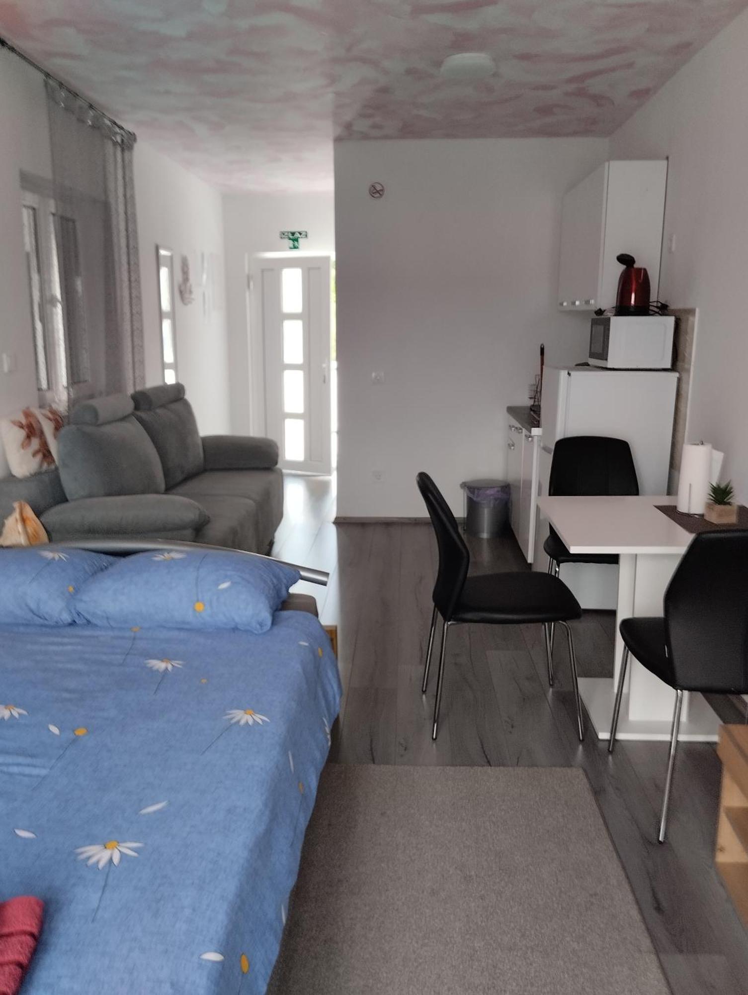 6 M, 50 M Do Plaze Apartment