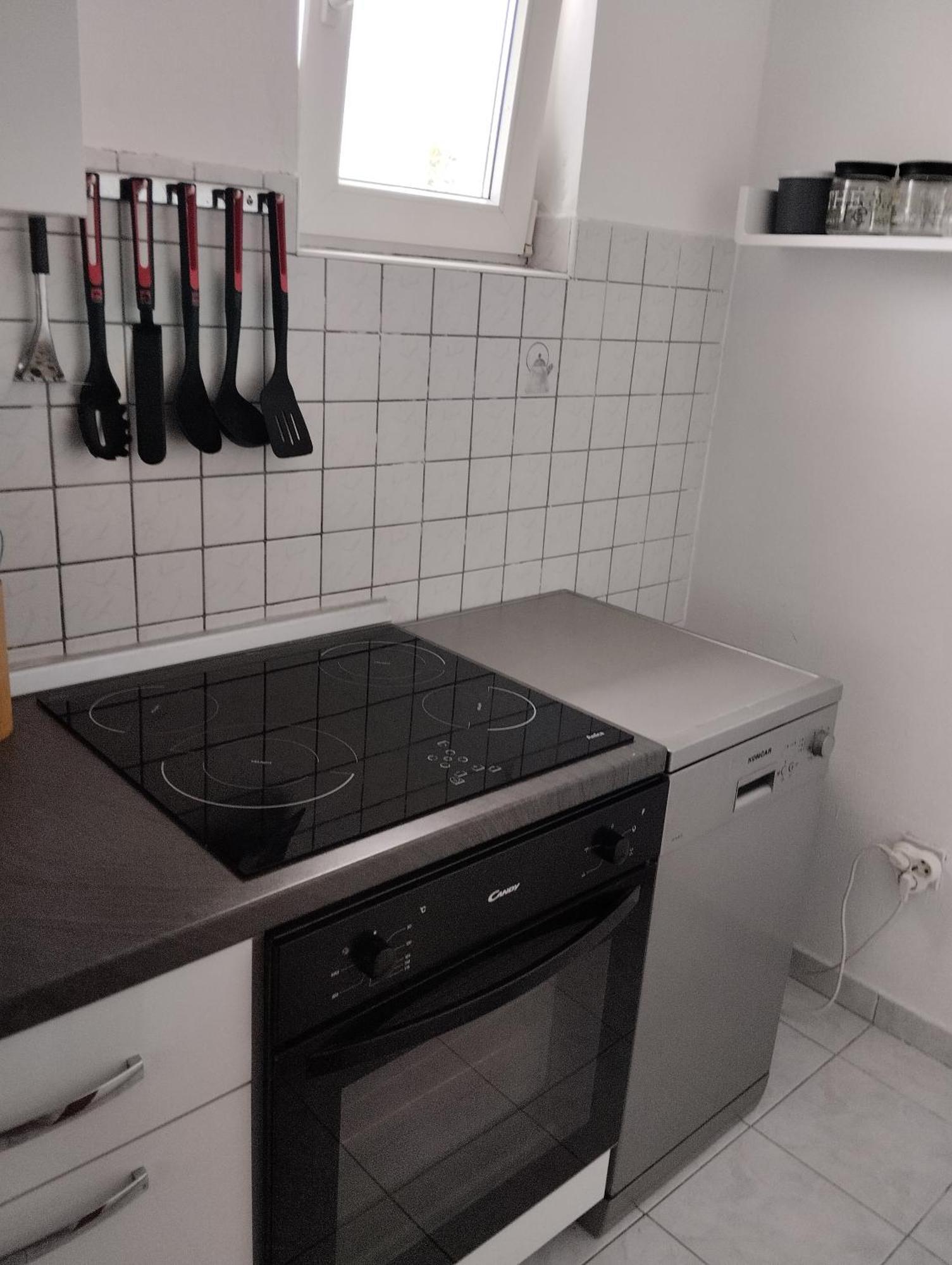 Apartment 6 M, 50 M Do Plaze