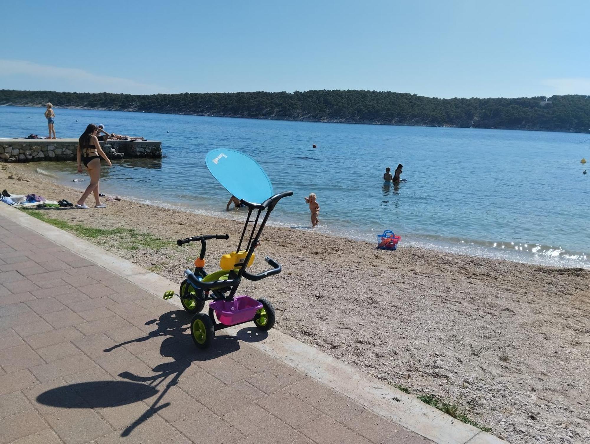 6 M, 50 M Do Plaze Barbat na Rabu